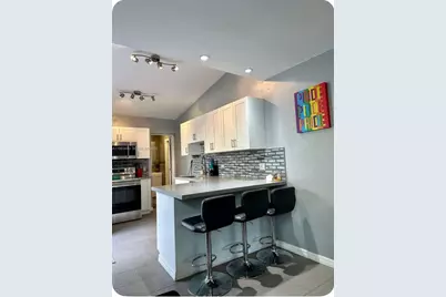 1432 NE 5th Ave #4, Fort Lauderdale, FL 33304 - Photo 5