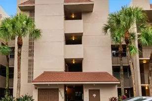 9520 Seagrape Dr, Davie, FL 33324 - Photo 1