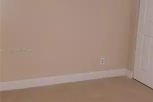 9520 Seagrape Dr, Davie, FL 33324 - Photo 17