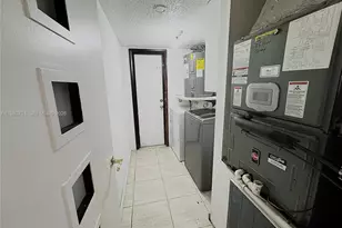 3911 Farragut St, Hollywood, FL 33021 - Photo 13