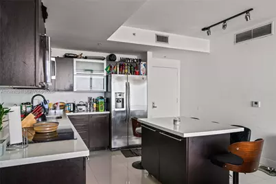 90 SW 3rd St #2908, Miami, FL 33130 - Photo 3