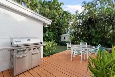 310 Greenwood Dr, Key Biscayne, FL 33149 - Photo 19