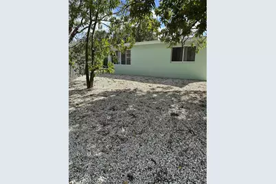 700 SW 28th Ter, Fort Lauderdale, FL 33312 - Photo 9