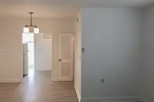 535 74, Miami Beach, FL 33141 - Photo 3