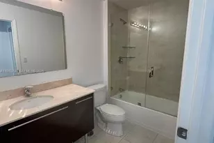 1900 N Bayshore Dr, Miami, FL 33132 - Photo 9