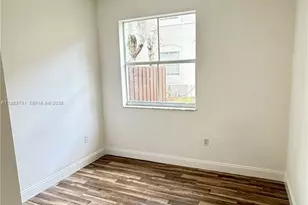 1663 SE 27th Dr, Homestead, FL 33035 - Photo 7