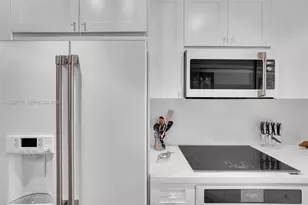 9751 E Bay Harbor Dr, Bay Harbor Islands, FL 33154 - Photo 13