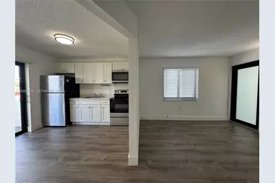 529 SW 4th St #305, Miami, FL 33130 - Photo 1