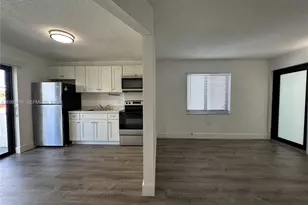 529 SW 4th St, Miami, FL 33130 - Photo 1