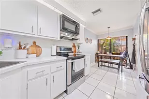 505 NW 214th St, Miami Gardens, FL 33169 - Photo 5