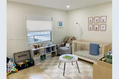 6815 Edgewater Dr #105, Coral Gables, FL 33133 - Photo 9