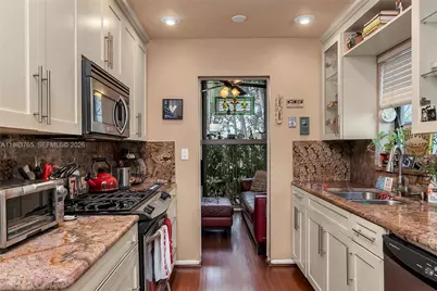 2132 NE 171st St, North Miami Beach, FL 33162 - Photo 9