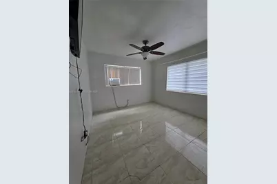 1 Esplanade Dr #1, Miami Springs, FL 33166 - Photo 11