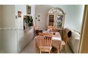 9320 Fontainebleau Blvd, Miami, FL 33172 - Photo 5