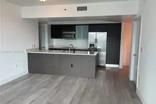 55 SE 6th St, Miami, FL 33131 - Photo 15