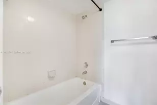 9992 Nob Hill Pl, Sunrise, FL 33351 - Photo 15