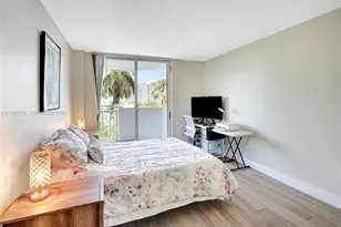 1621 Bay Rd, Miami Beach, FL 33139 - Photo 11