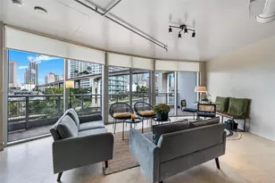 690 SW 1st Ct, Miami, FL 33130 - Photo 5