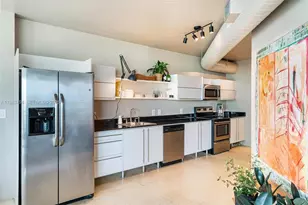 690 SW 1st Ct, Miami, FL 33130 - Photo 17