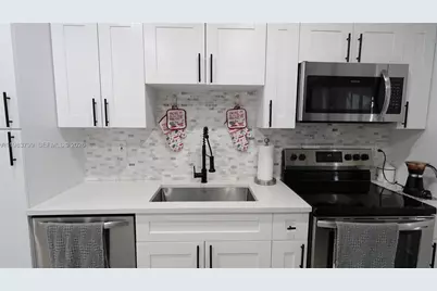 14580 Harrison St, Miami, FL 33176 - Photo 5