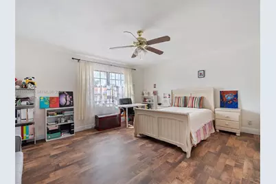 9445 NW 42nd St, Sunrise, FL 33351 - Photo 9