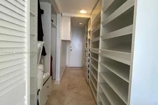 11111 Biscayne Blvd, Miami, FL 33181 - Photo 13