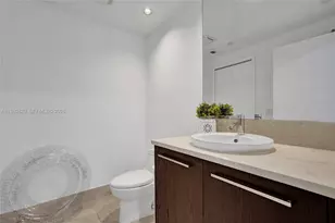 17121 Collins Ave, Sunny Isles Beach, FL 33160 - Photo 19