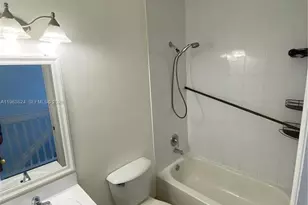 928 SW 3rd St, Miami, FL 33130 - Photo 7