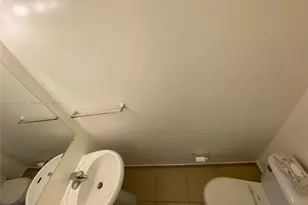 928 SW 3rd St, Miami, FL 33130 - Photo 9