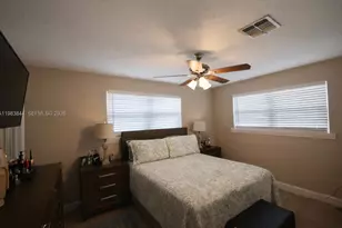 19835 NE 11th Ct, Miami, FL 33179 - Photo 5