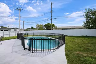 19835 NE 11th Ct, Miami, FL 33179 - Photo 11