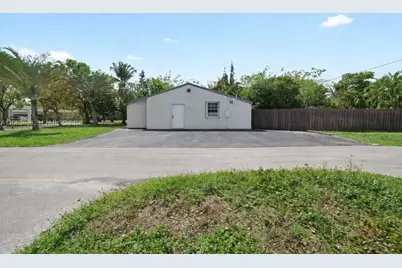 1445 NW 6th Ave #1445, Fort Lauderdale, FL 33311 - Photo 3