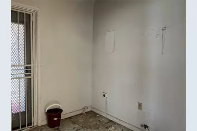 4420 SW 3rd St, Miami, FL 33134 - Photo 11