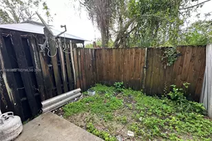 1536 SE 31st Ct, Homestead, FL 33035 - Photo 25