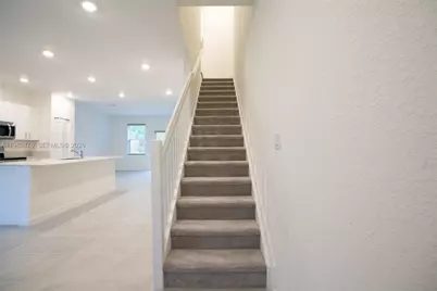 204 SE 10th Ct #204, Florida City, FL 33034 - Photo 5