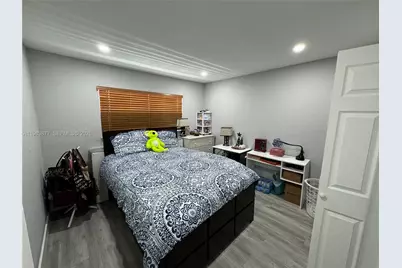 6850 W 16th Dr #211, Hialeah, FL 33014 - Photo 9