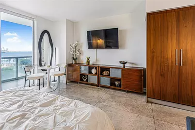 50 Biscayne Blvd #907, Miami, FL 33132 - Photo 7