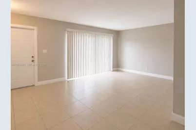 6593 Boulevard Of Champions, North Lauderdale, FL 33068 - Photo 9
