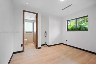 20020 NE 21st Ct, Miami, FL 33179 - Photo 67