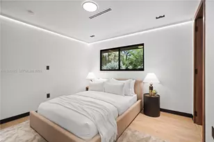 20020 NE 21st Ct, Miami, FL 33179 - Photo 25