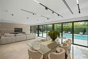 20020 NE 21st Ct, Miami, FL 33179 - Photo 11