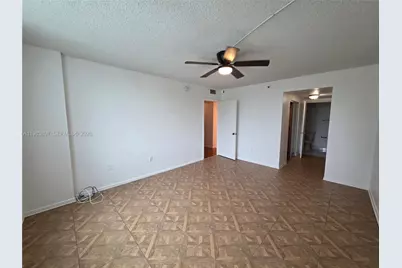 919 Hillcrest Dr #210, Hollywood, FL 33021 - Photo 15