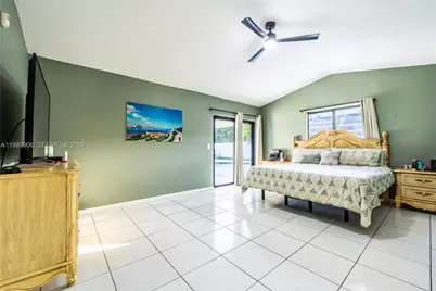 930 NW 197th Ave, Pembroke Pines, FL 33029 - Photo 21