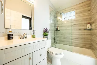 930 NW 197th Ave, Pembroke Pines, FL 33029 - Photo 35