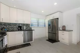 201 Columbus Pkwy, Hollywood, FL 33021 - Photo 9