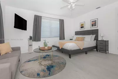 201 Columbus Pkwy, Hollywood, FL 33021 - Photo 17