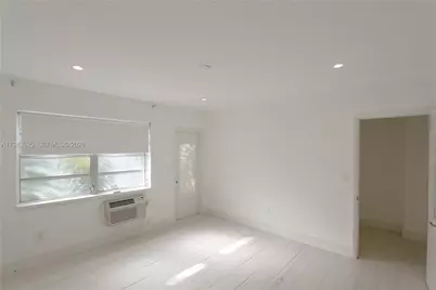 1021 Michigan Ave #8, Miami Beach, FL 33139 - Photo 5