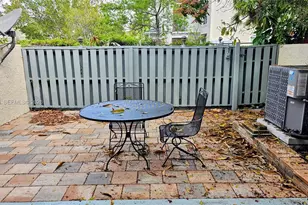 8709 NW 35th St, Coral Springs, FL 33065 - Photo 5