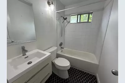 6437 SW 10th St, West Miami, FL 33144 - Photo 7