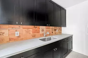 6437 SW 10th St, West Miami, FL 33144 - Photo 9